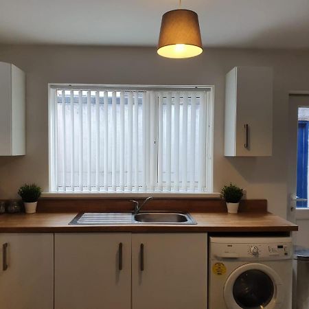 Broadway Belfast Villa ภายนอก รูปภาพ