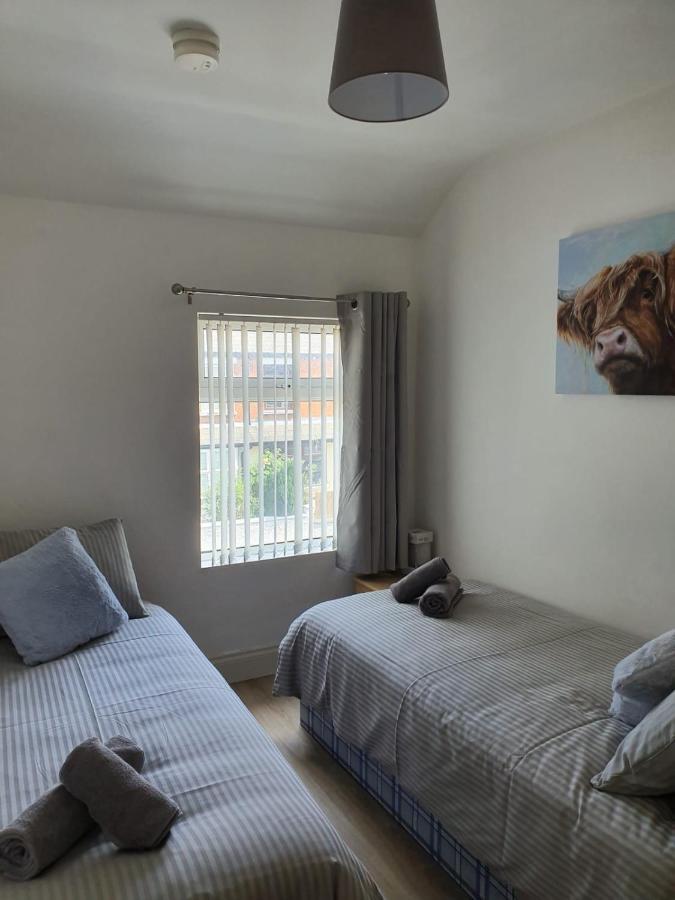 Broadway Belfast Villa ภายนอก รูปภาพ